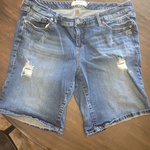 5 for 30 Torrid size 16 Jean shorts